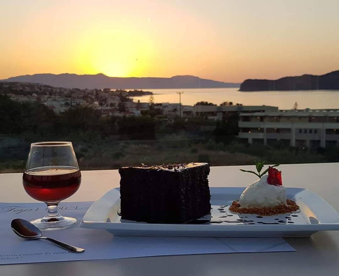 Top Hotel Stalós Eksteriør billede